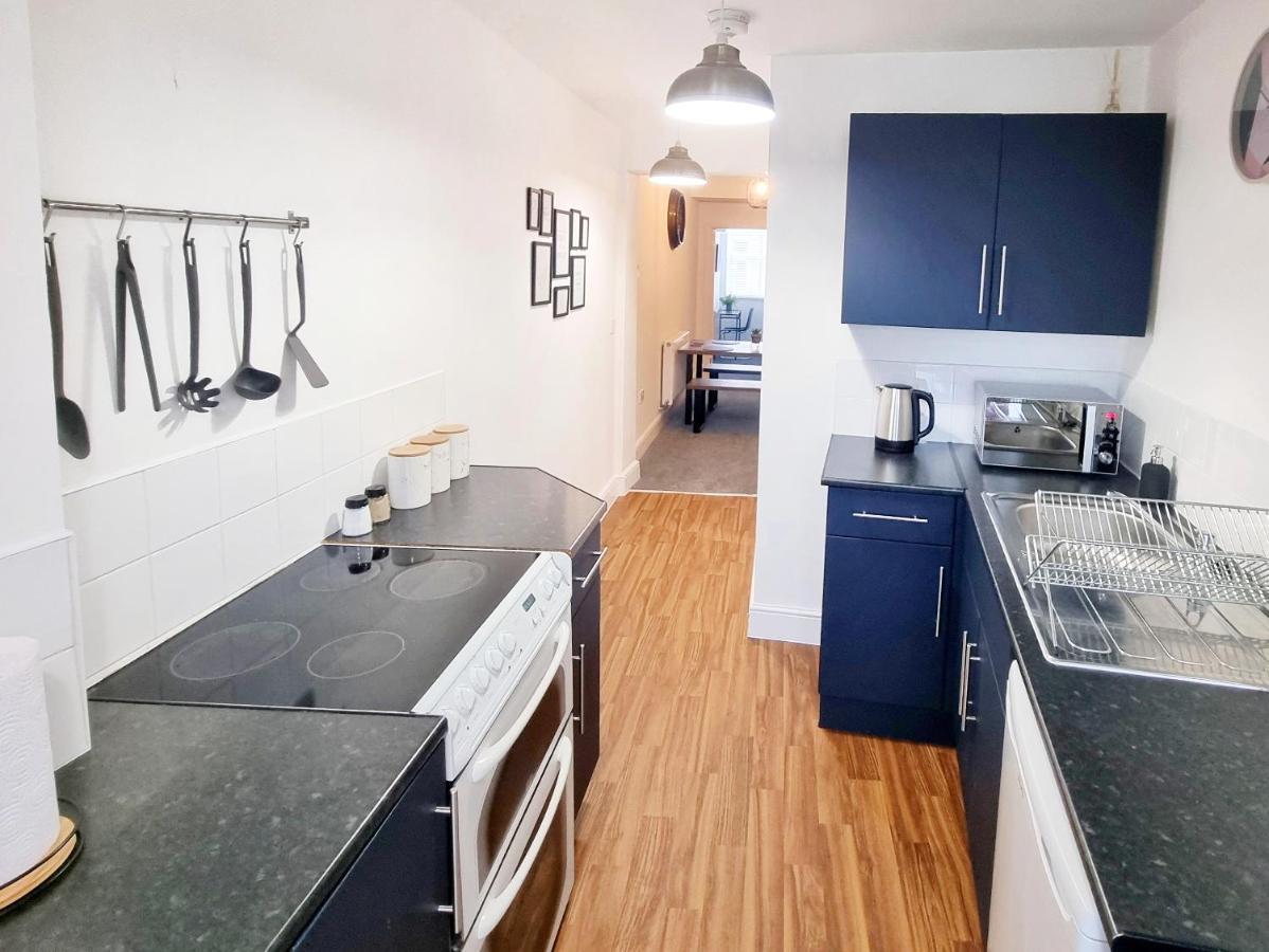 Stylish 2 Bed Apartment With Free Parking, Speed Wifi, Free Parking Colchester Dış mekan fotoğraf